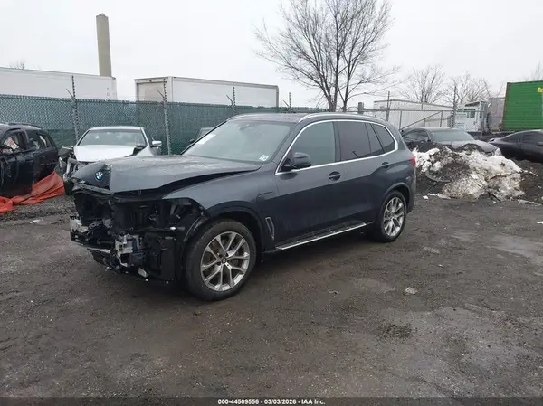 5UXTA6C07M9D34683 2021 BMW X5 - Image 2