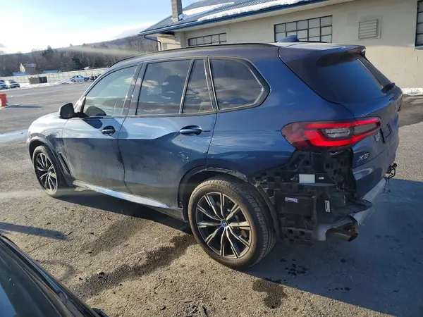 5UXTA6C07M9E55262 2021 BMW X5 - Image 2