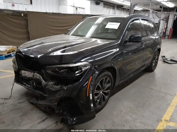 5UXTA6C07N9L45097 2022 BMW X5 - Image 2