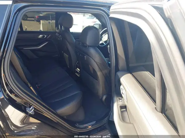 5UXTA6C07P9P05150 2023 BMW X5 - Image 8