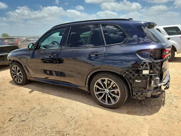 5UXTA6C08M9E52872 2021 BMW X5 - Image 2