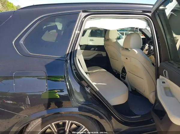 5UXTA6C08N9K80793 2022 BMW X5 - Image 8