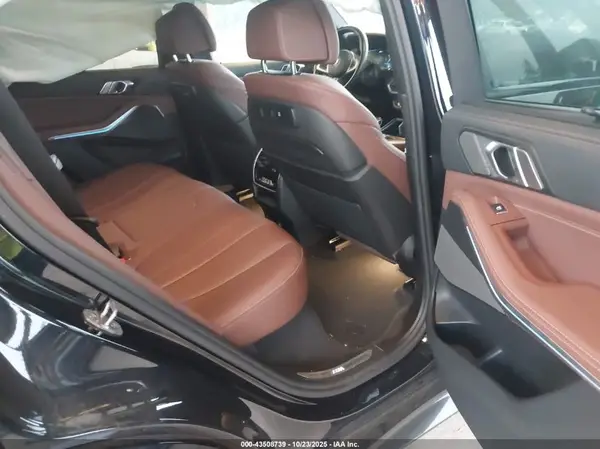 5UXTA6C08N9M88091 2022 BMW X5 - Image 8