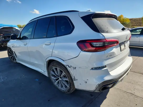 5UXTA6C08P9N94916 2023 BMW X5 - Image 2