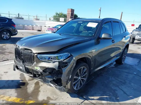 5UXTA6C08P9R45131 2023 BMW X5 - Image 2