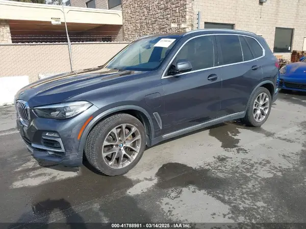 5UXTA6C09M9D26035 2021 BMW X5 - Image 2