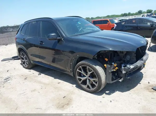 5UXTA6C09M9E24711 2021 BMW X5 - Image 1