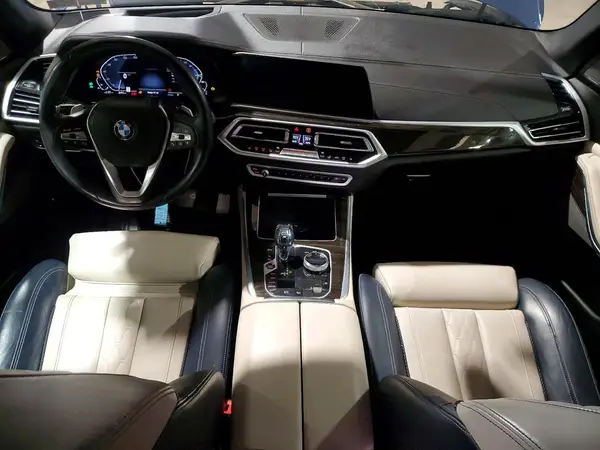 5UXTA6C09M9F40944 2021 BMW X5 - Image 8