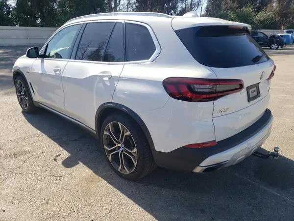 5UXTA6C09N9J22544 2022 BMW X5 - Image 2