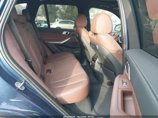 5UXTA6C09N9L13543 2022 BMW X5 - Image 8
