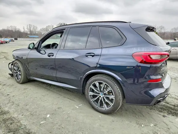 5UXTA6C09N9L66467 2022 BMW X5 - Image 2