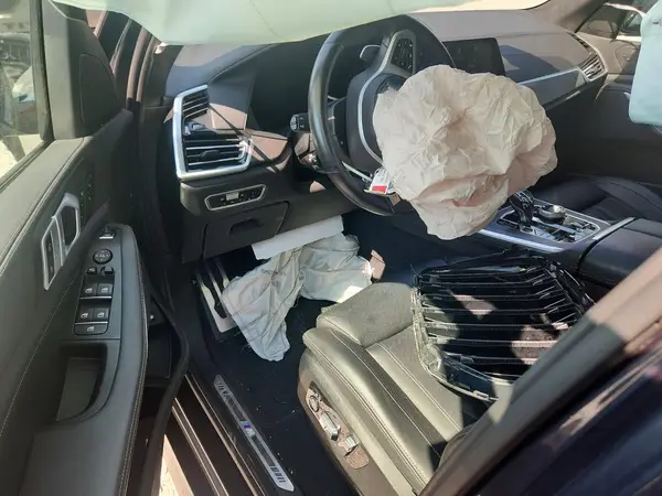5UXTA6C0XN9M02621 2022 BMW X5 - Image 8