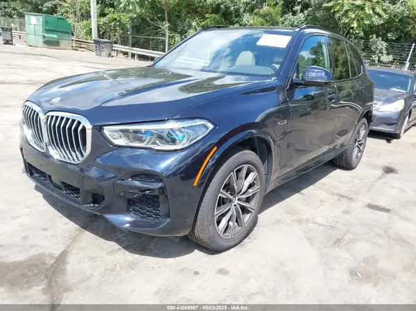 5UXTA6C0XP9P50955 2023 BMW X5 - Image 2