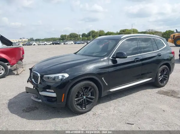 5UXTR7C50KLA48345 2019 BMW X3 - Image 2