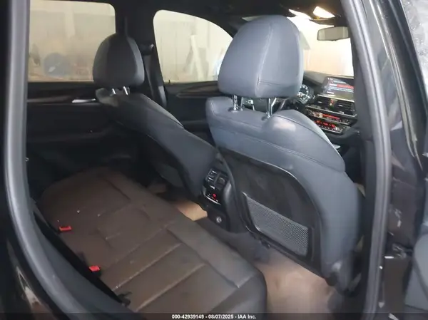 5UXTR7C50KLE88257 2019 BMW X3 - Image 8