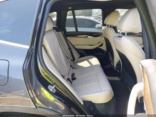 5UXTR7C50KLE88503 2019 BMW X3 - Image 8