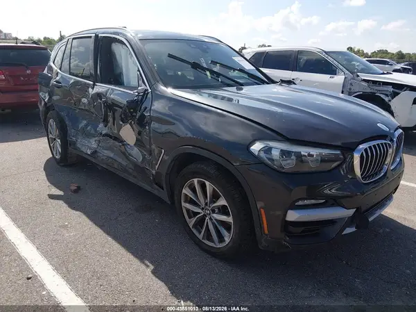 5UXTR7C50KLE98187 2019 BMW X3 - Image 1