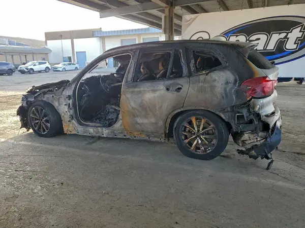 5UXTR7C50KLF23749 2019 BMW X3 - Image 2