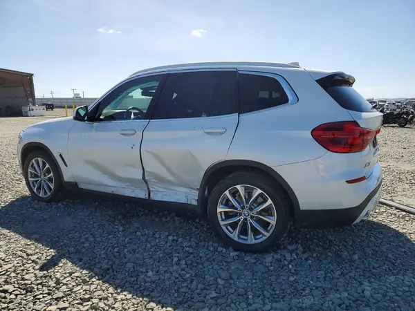 5UXTR7C50KLF26408 2019 BMW X3 - Image 2