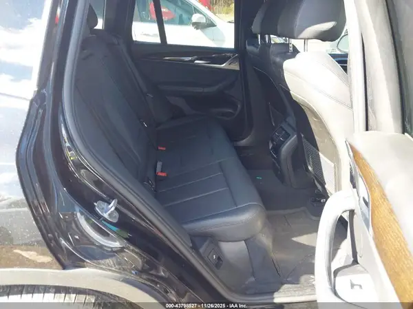 5UXTR7C50KLF27123 2019 BMW X3 - Image 8
