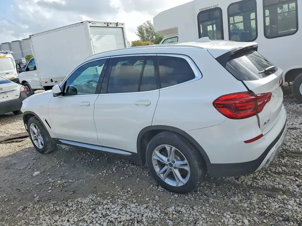 5UXTR7C50KLF29194 2019 BMW X3 - Image 2
