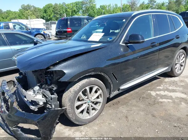 5UXTR7C50KLF32595 2019 BMW X3 - Image 2