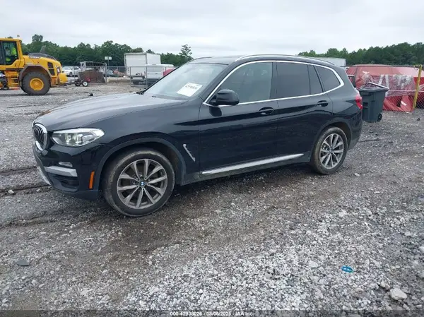 5UXTR7C50KLR44917 2019 BMW X3 - Image 2