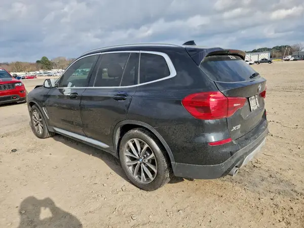 5UXTR7C50KLR45145 2019 BMW X3 - Image 2