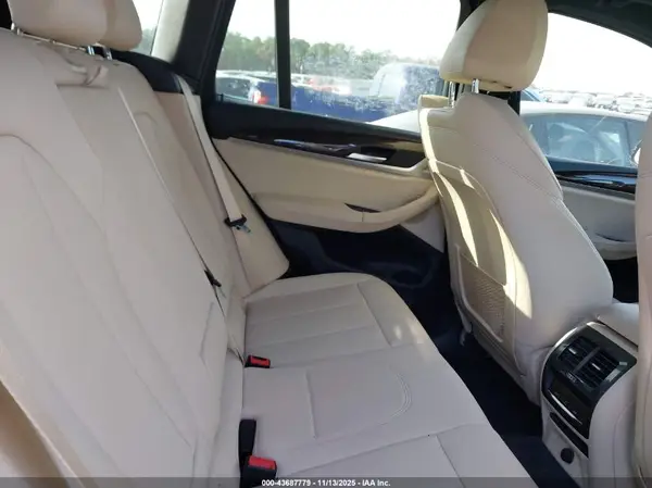 5UXTR7C50KLR46599 2019 BMW X3 - Image 8
