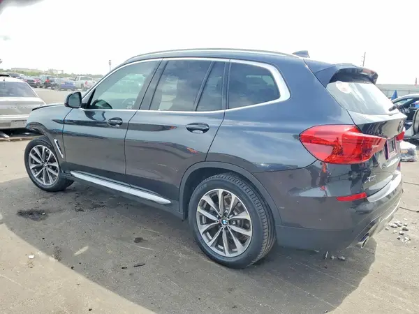 5UXTR7C50KLR47977 2019 BMW X3 - Image 2