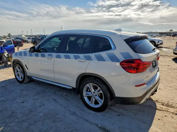 5UXTR7C50KLR48272 2019 BMW X3 - Image 2