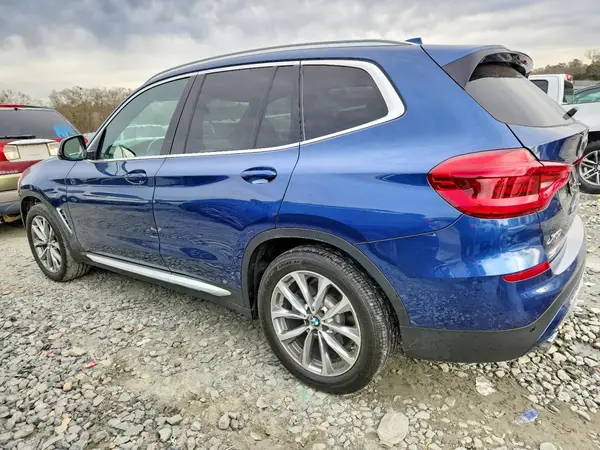 5UXTR7C51KLE96240 2019 BMW X3 - Image 2