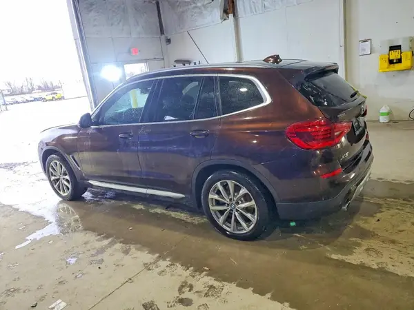 5UXTR7C51KLE96755 2019 BMW X3 - Image 2