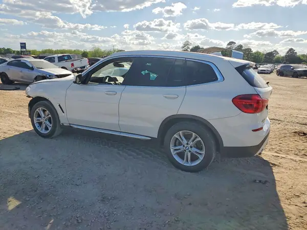 5UXTR7C51KLE97016 2019 BMW X3 - Image 2