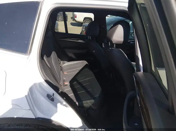 5UXTR7C51KLE98084 2019 BMW X3 - Image 8