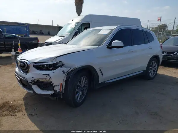 5UXTR7C51KLE98103 2019 BMW X3 - Image 2