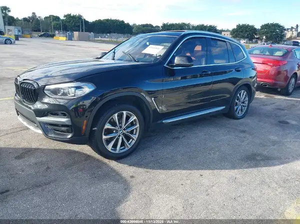 5UXTR7C51KLF23629 2019 BMW X3 - Image 2