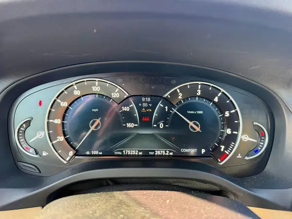 5UXTR7C51KLF24957 2019 BMW X3 - Image 8