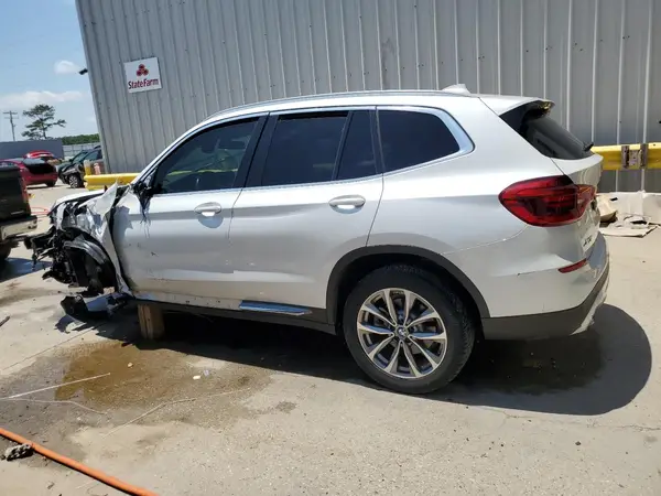 5UXTR7C51KLF30810 2019 BMW X3 - Image 2