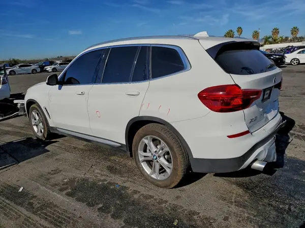 5UXTR7C51KLF31889 2019 BMW X3 - Image 2