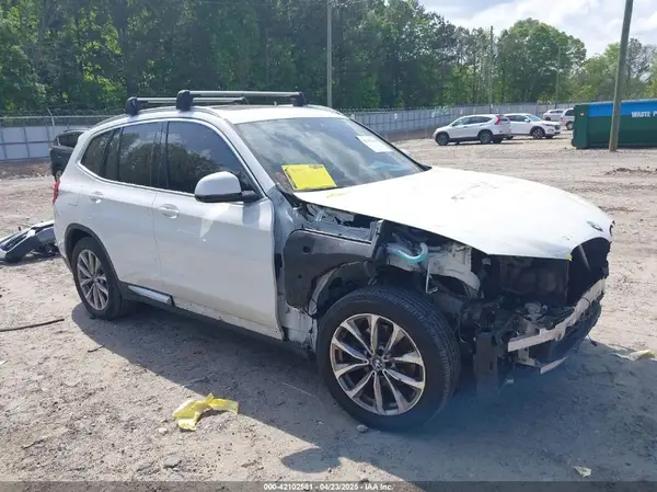 5UXTR7C51KLF33271 2019 BMW X3 - Image 1