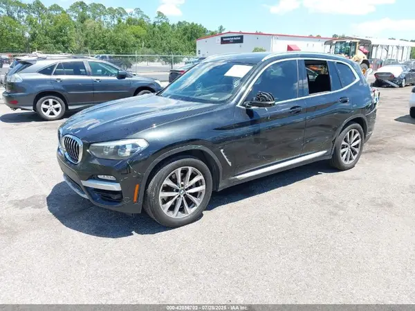 5UXTR7C51KLF35716 2019 BMW X3 - Image 2