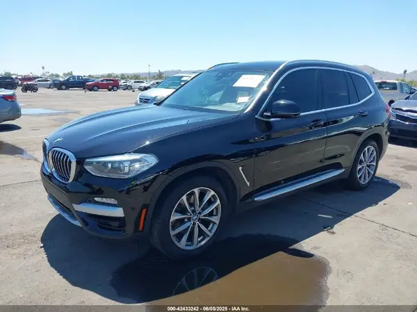 5UXTR7C51KLF36445 2019 BMW X3 - Image 2