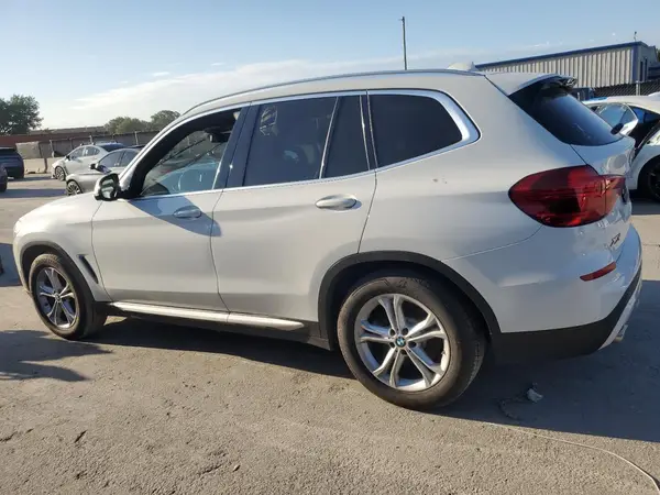 5UXTR7C51KLF36493 2019 BMW X3 - Image 2