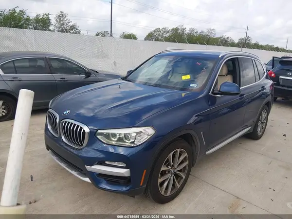5UXTR7C51KLF37305 2019 BMW X3 - Image 2