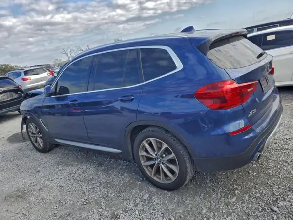 5UXTR7C51KLR44411 2019 BMW X3 - Image 2