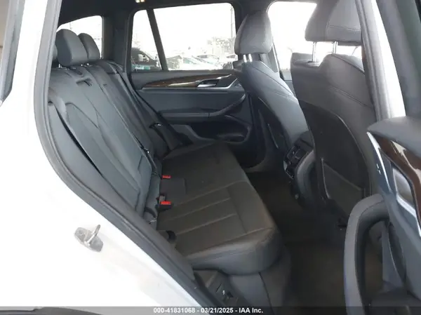 5UXTR7C51KLR46028 2019 BMW X3 - Image 8