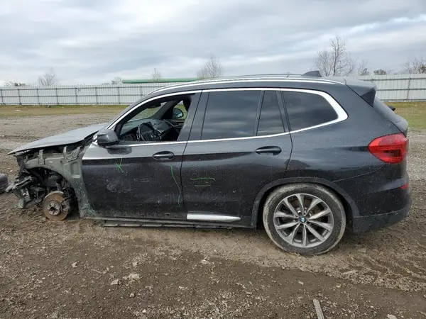 5UXTR7C51KLR46420 2019 BMW X3 - Image 2