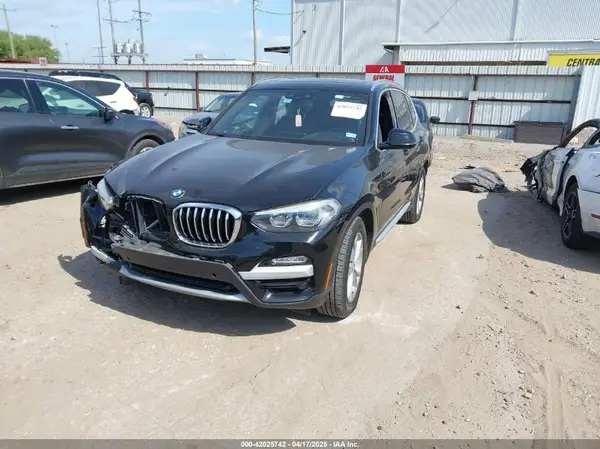 5UXTR7C51KLR47213 2019 BMW X3 - Image 2