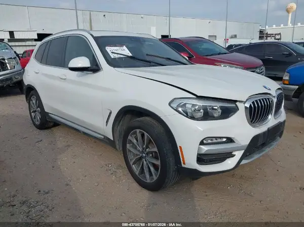 5UXTR7C51KLR47888 2019 BMW X3 - Image 1